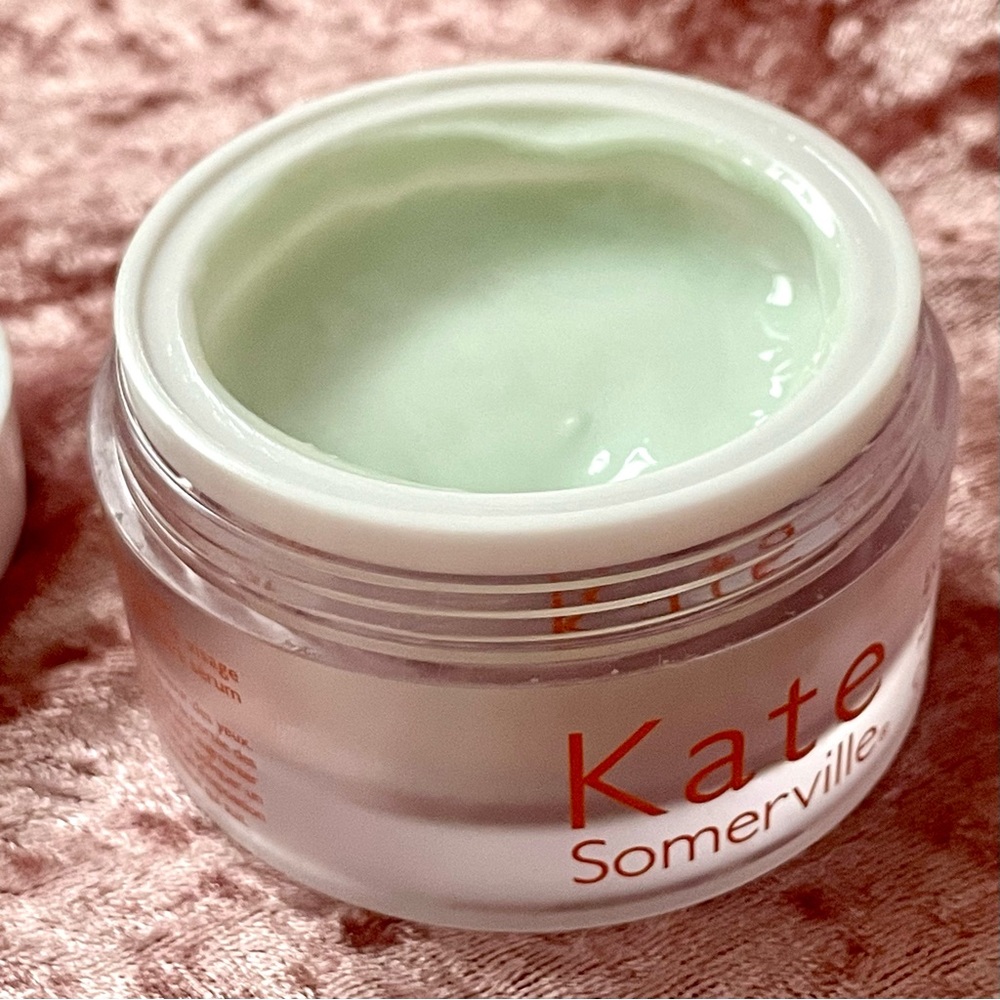 KATE SOMERVILLE EXFOLIKATE GLOW MOISTURIZER ๐๐โจ - Picture 2 of 4